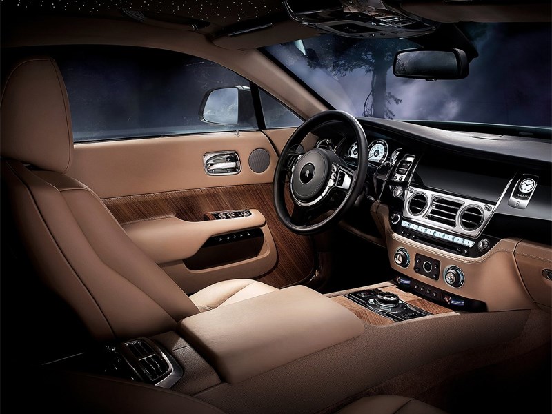 Rolls-Royce Wraith 2013 водительское место