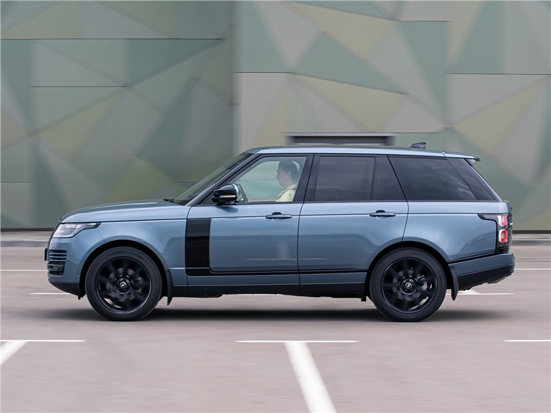 Land Rover Range Rover TDV6 2018 вид сбоку
