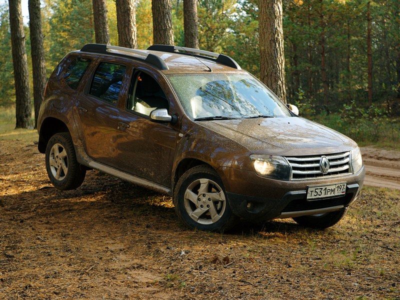 Renault Duster 2012 вид сбоку