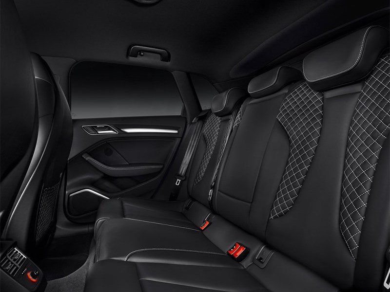 Audi S3 sportback 2013 задний диван