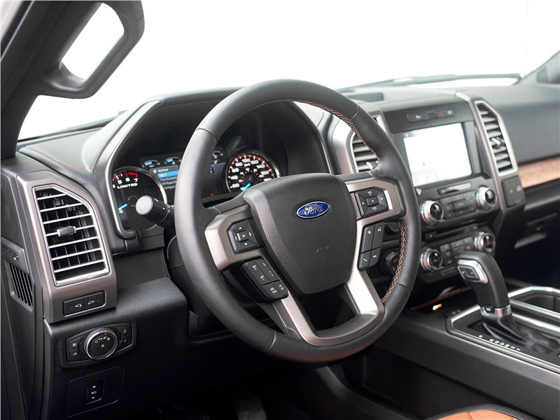 Ford F-150 2016 руль