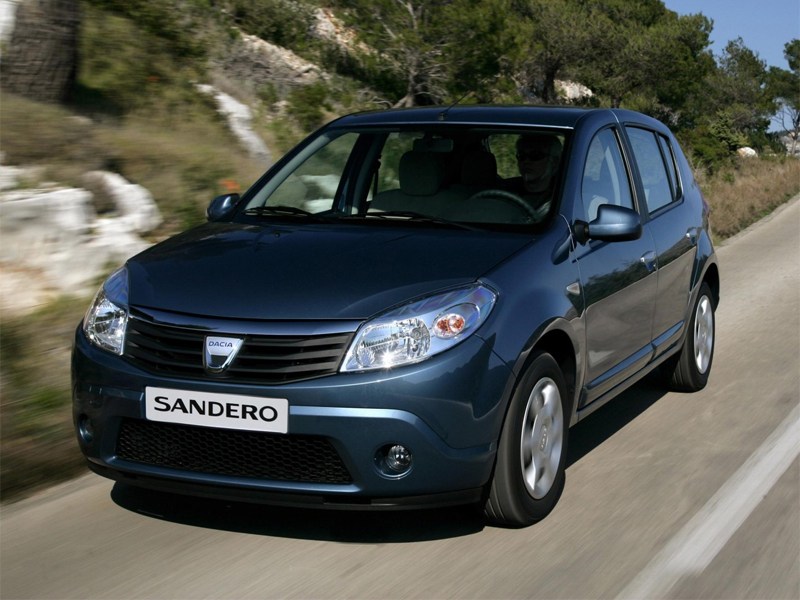 Компания Renault отчиталась о результатах продаж Sandero в РФ