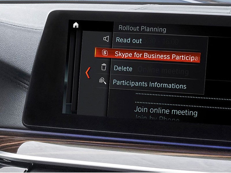 Microsoft разрешила BMW устанавливать в машины Skype