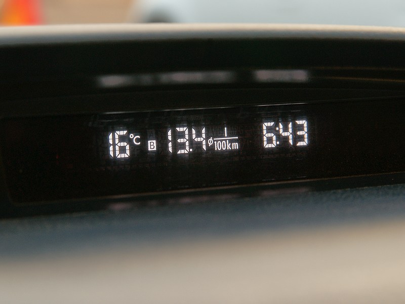 Subaru Forester S-edition 2011 дополнительный дисплей