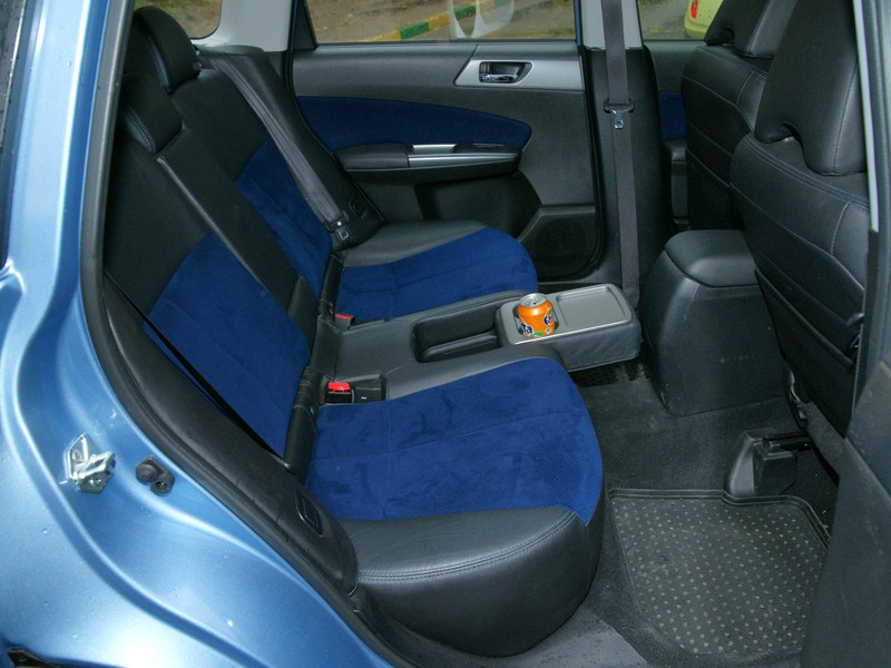 Subaru Forester S-edition 2011 задний диван