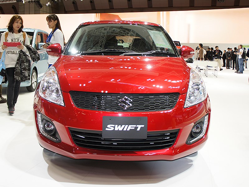 Suzuki Swift 2013 вид спереди