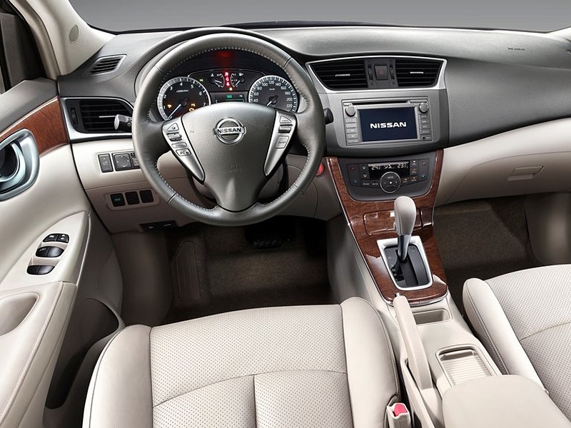 Nissan Sylphy 2012 салон