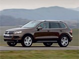 Volkswagen Touareg против BMW X6