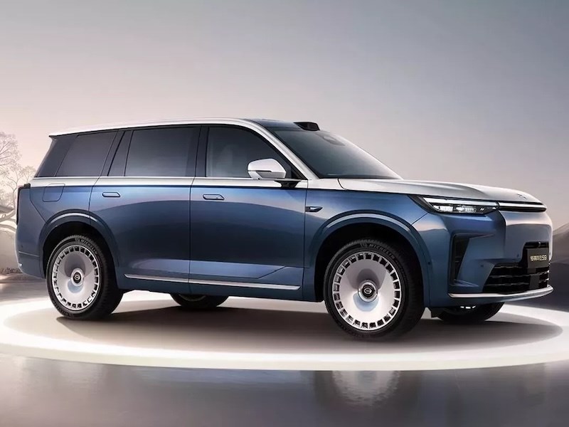 Флагмантский гибридный кроссовер GAC S9 готовится к дебюту в России