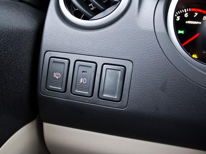 Suzuki Grand Vitara 2012 кнопки управления