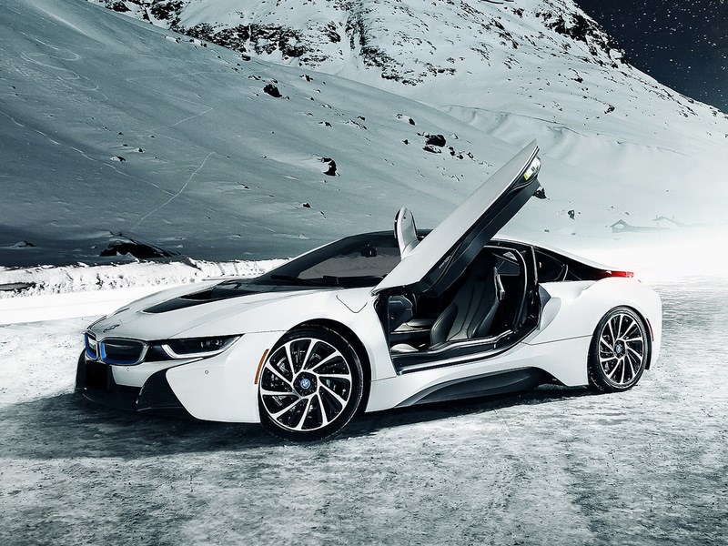 BMW планирует обновить купе i8 в новом году