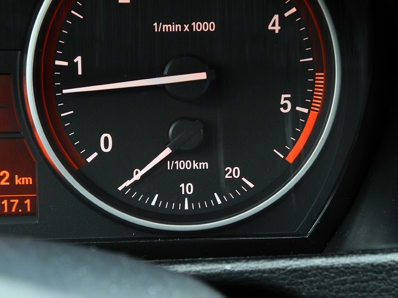 BMW X1 2012 приборная панель