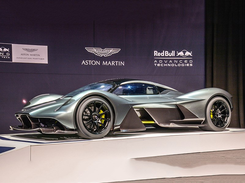 Известна мощность гиперкара Aston Martin Valkyrie