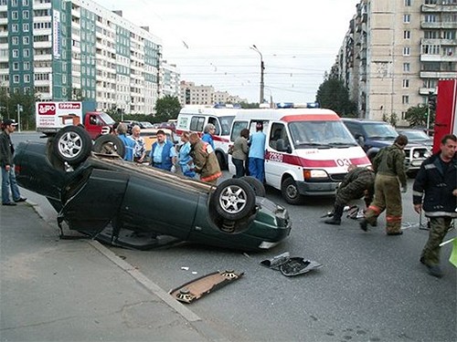 За прошлый год в авариях в России погибло 28 тыс. человек