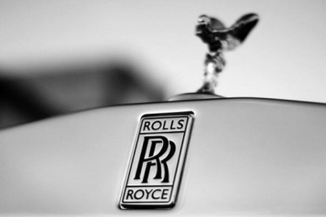 Rolls-Royce ждет развития технологий, чтобы выпустить собственный электрокар