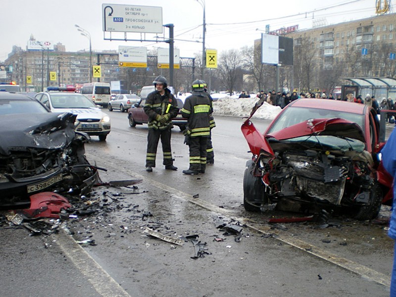 Дело о ДТП на Ленинском вернули в прокуратуру