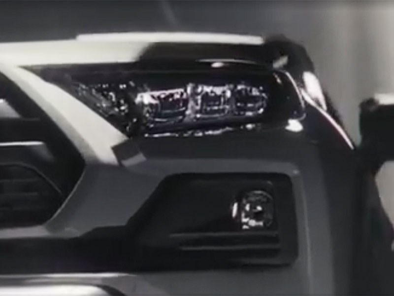 Toyota показала кусочек нового RAV4