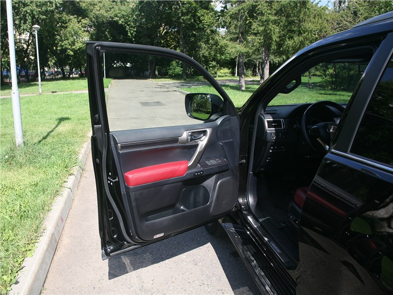 Lexus GX 460 2020 дверь