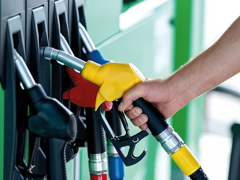 Цены на бензин достигли рекордного уровня