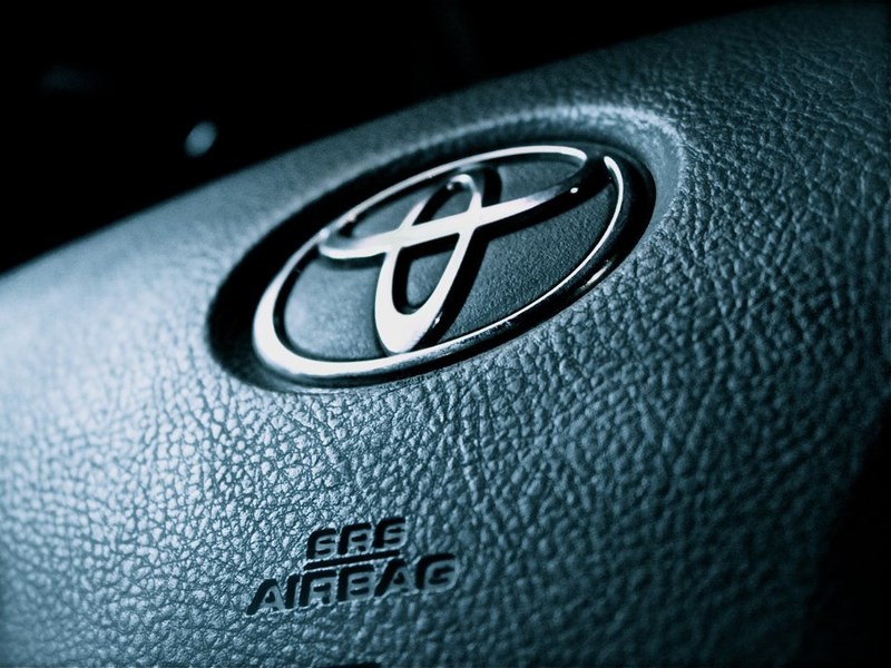Toyota отзывает около 4,3 млн автомобилей по всему миру
