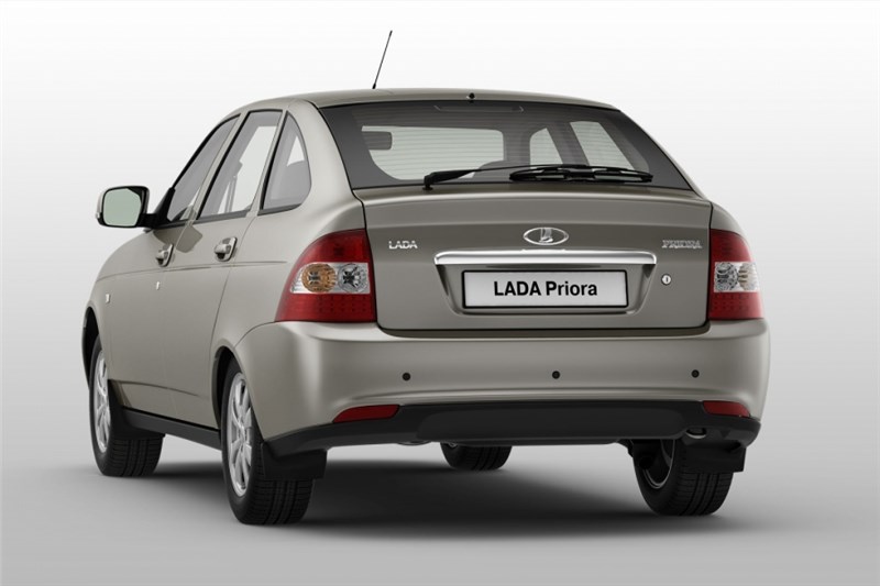 «АвтоВАЗ» приостановил выпуск автомобилей Lada Priora