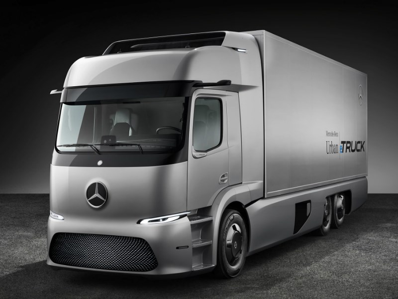Mercedes-Benz запустит в серию свой электрический грузовик