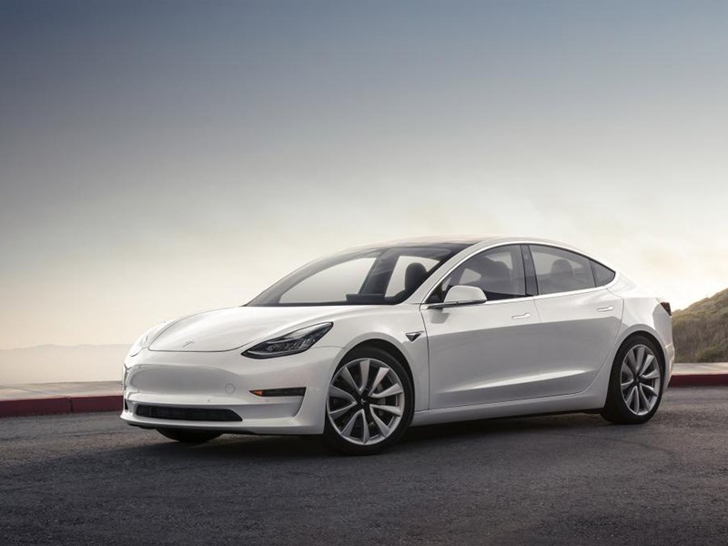 Tesla Model 3 получит «заряженный» вариант