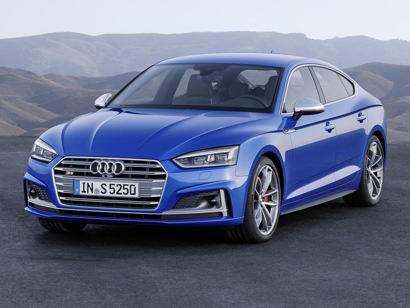 Audi представила хэтчбеки A5 и S5 нового поколения