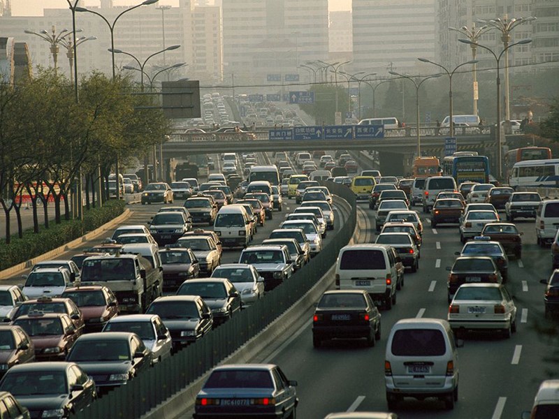 Китай планирует запретить продажи автомобилей с обычными ДВС