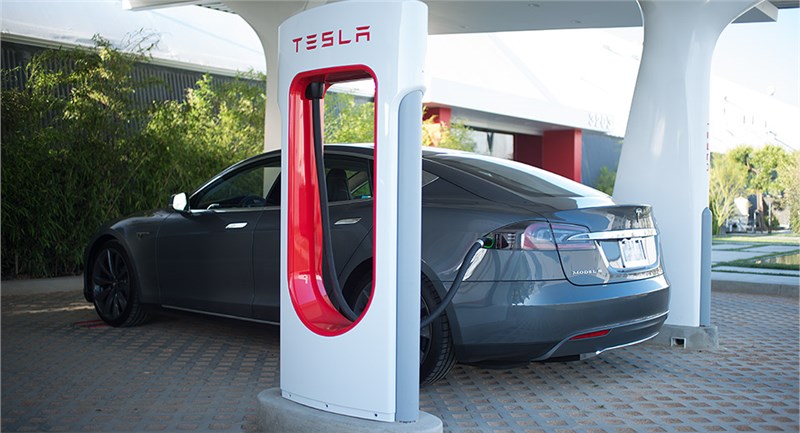 Tesla просит владельцев электрокаров не злоупотреблять частой зарядкой