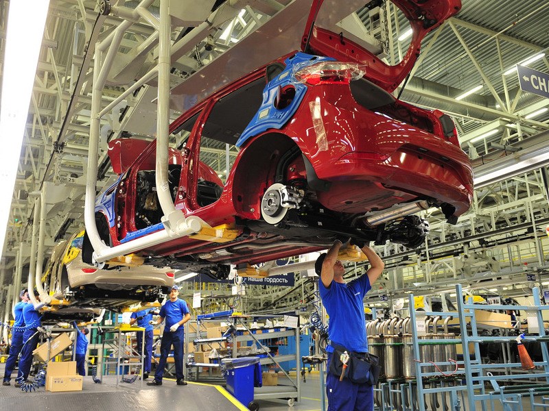 Объемы производства легковых автомобилей в России выросли на 12 процентов