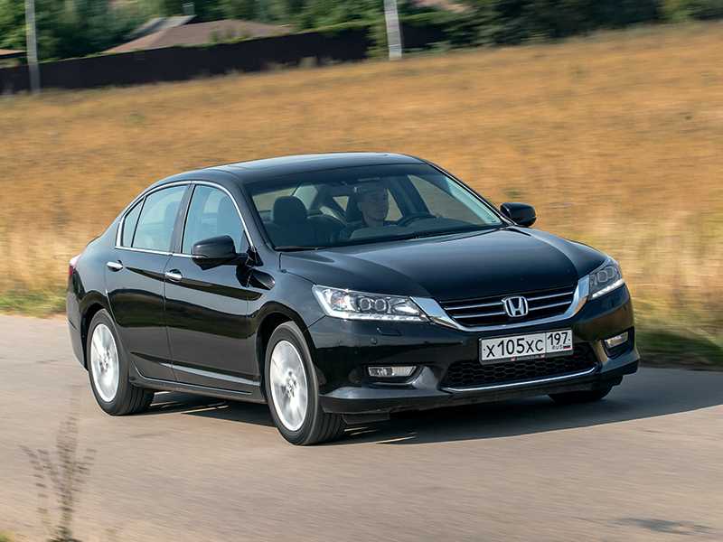 Фото Honda Accord (2012 - 2015) поколение IX - Большие свесы и клиренс ...