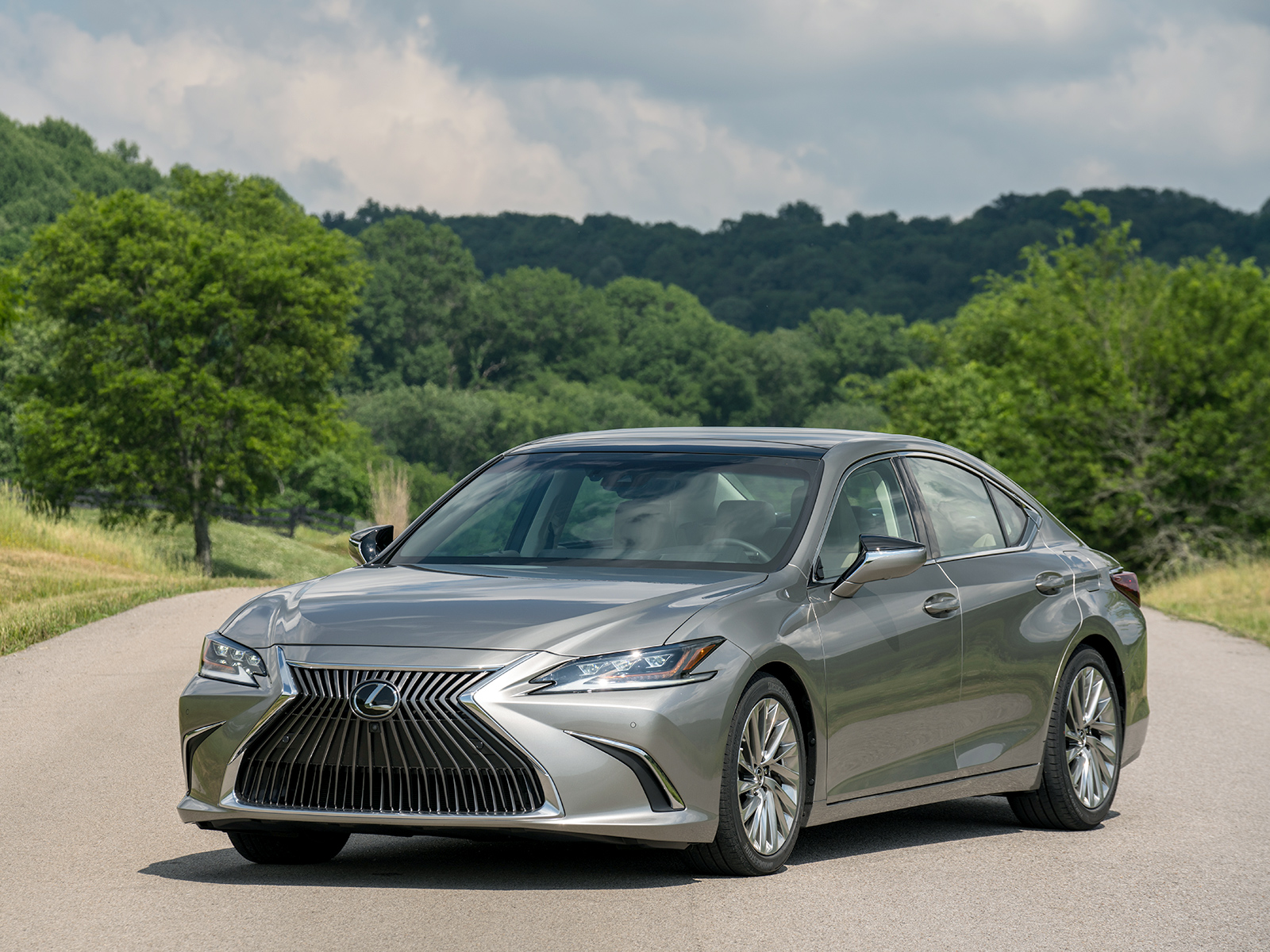 Lexus es 2022