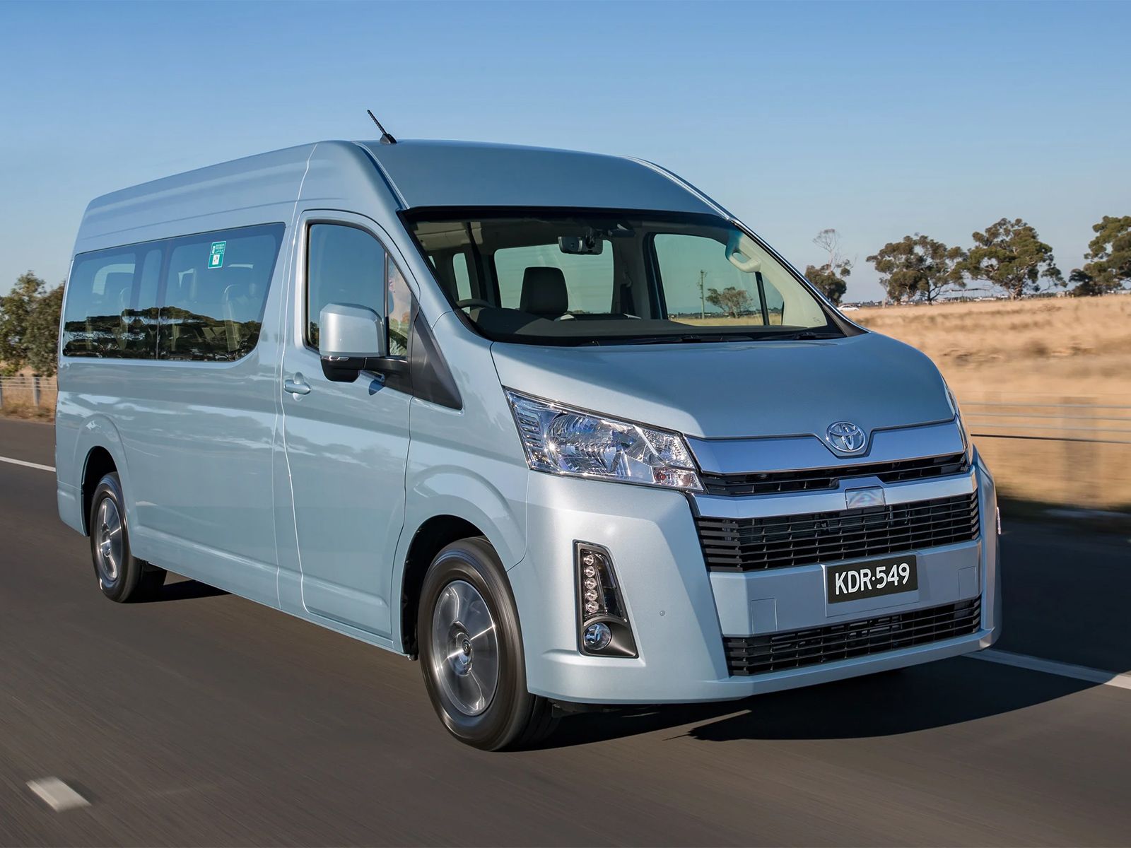 Тойота Hiace вип 2021