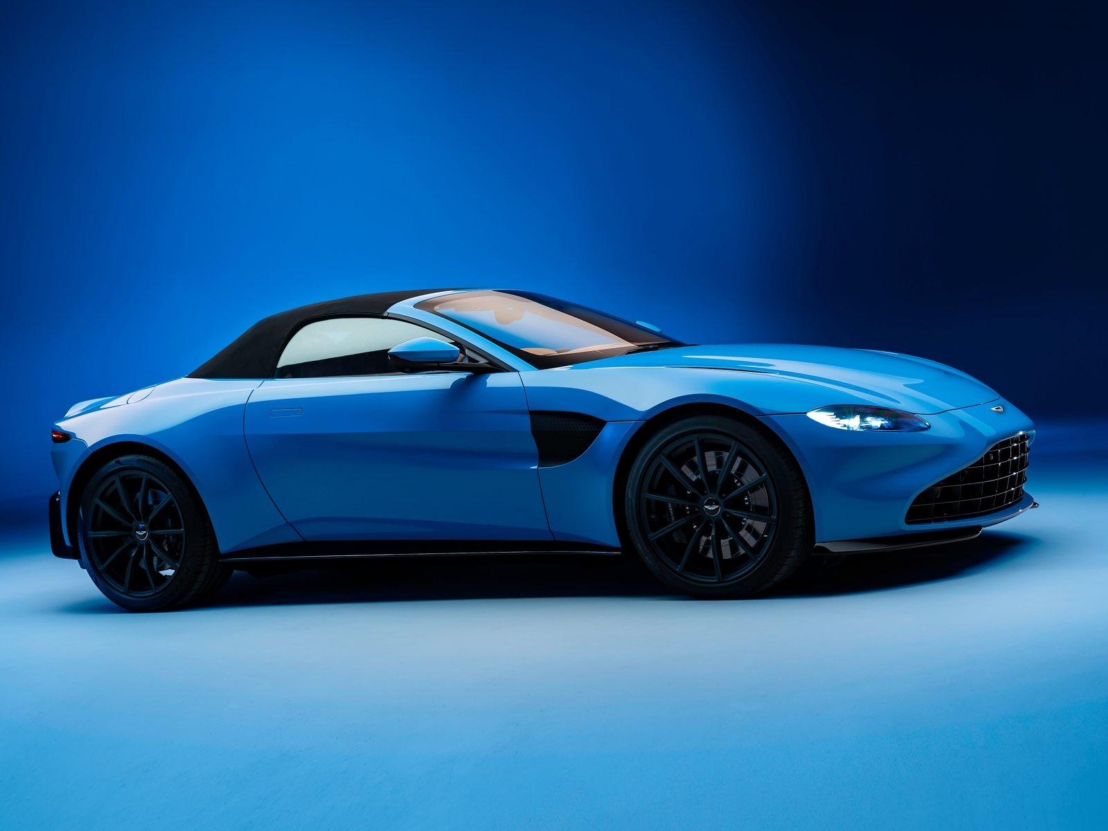 Aston Martin Vantage Roadster 2020