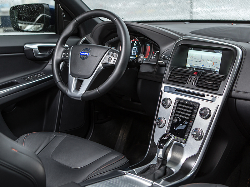 Фото Volvo XC60 (2014 - 2017) поколение II - Аналоговые кнопки на ...