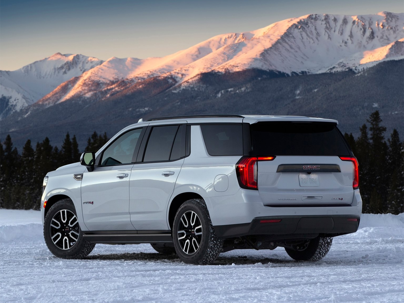 GMC Yukon Denali 2021