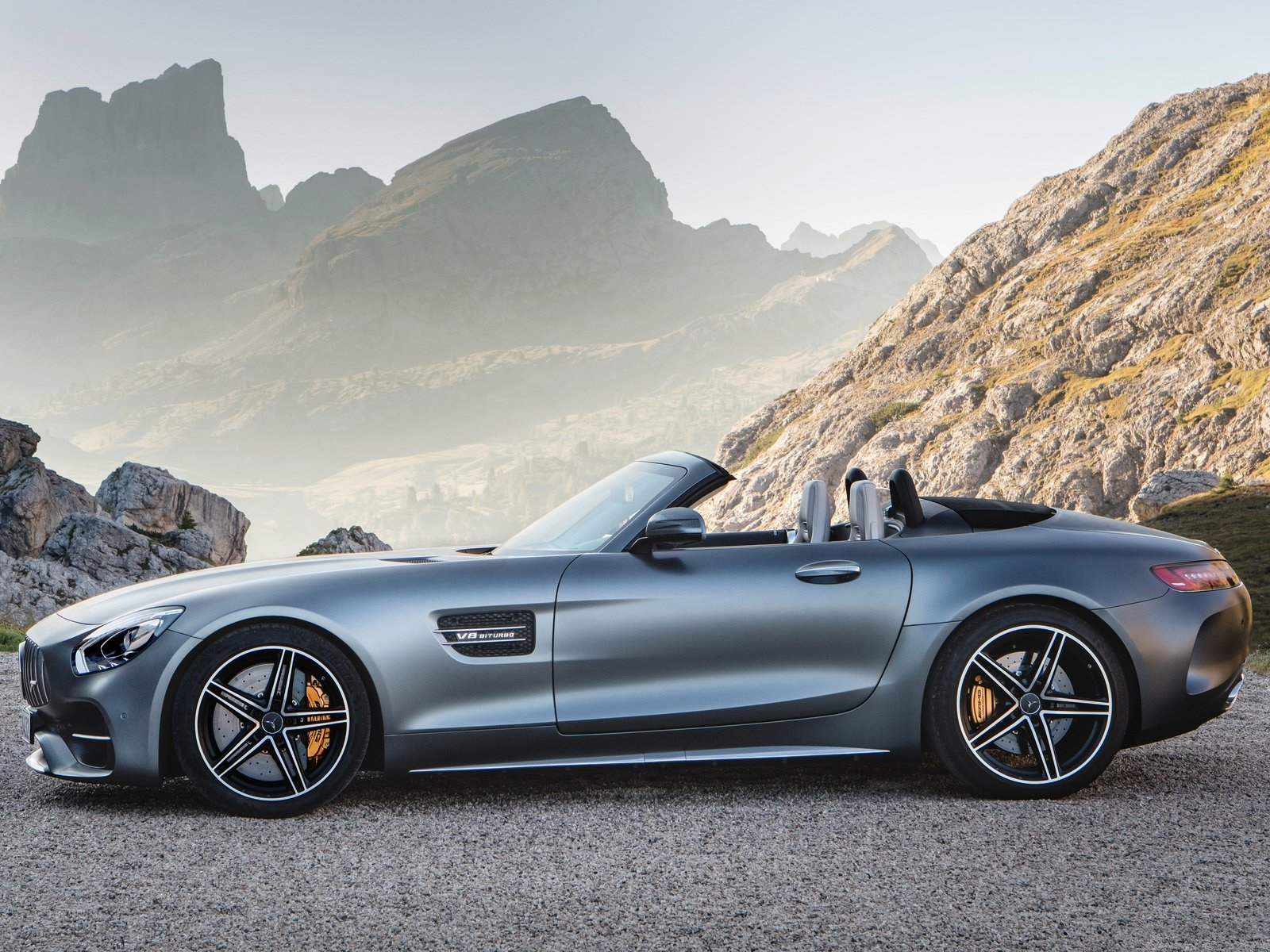 Mercedes Benz AMG gt Roadster