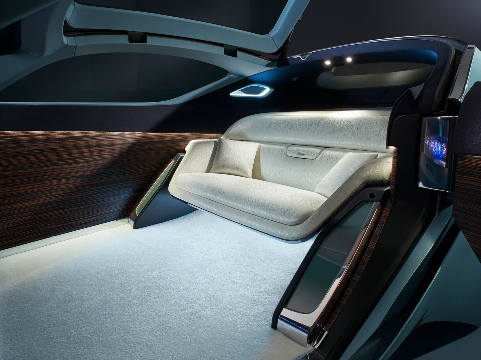 Rolls Royce Vision next 100