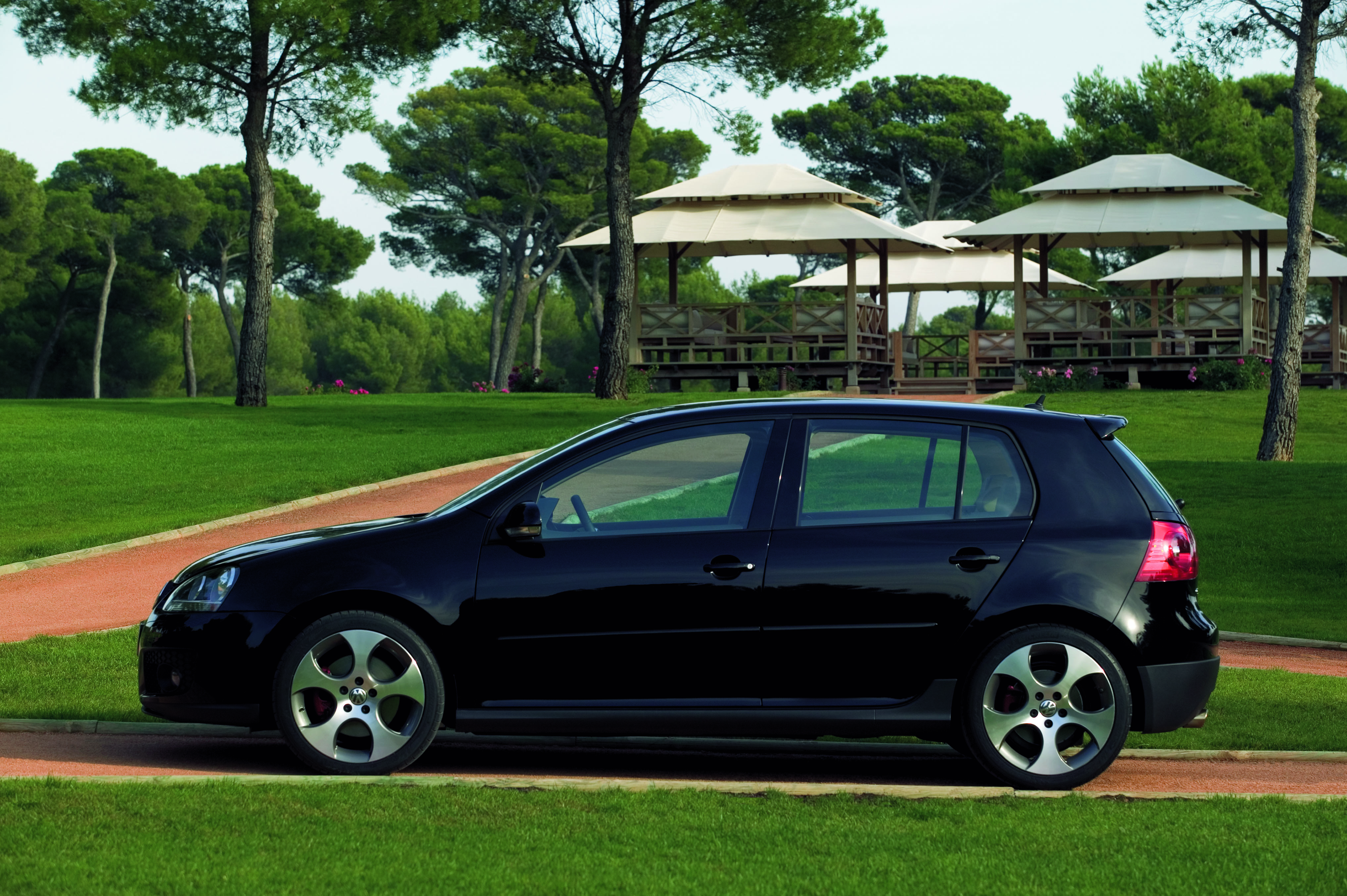 Volkswagen Golf v GTI