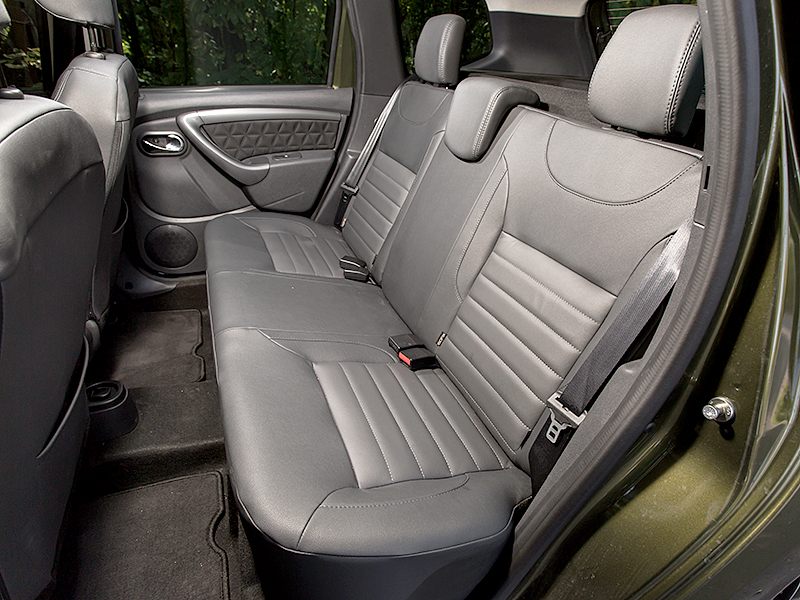 Фото Renault Duster - На втором ряду французского кроссовера можно с ...