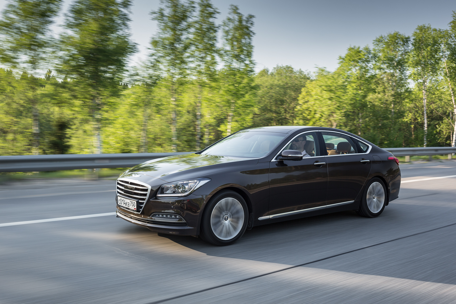 Hyundai Genesis 2014